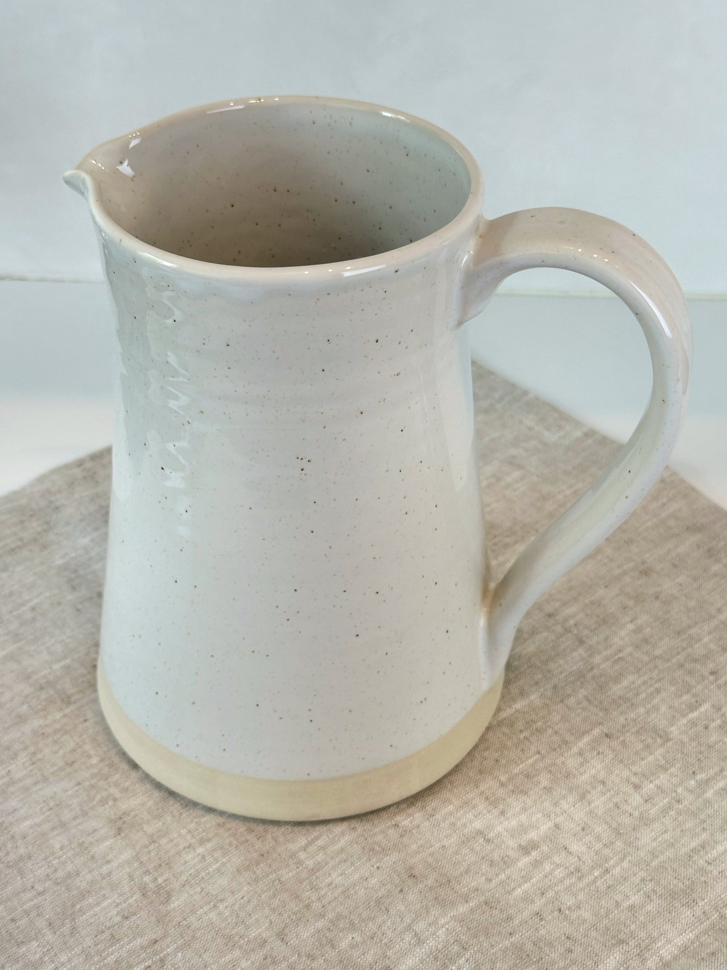 Carafe Lyne écrue